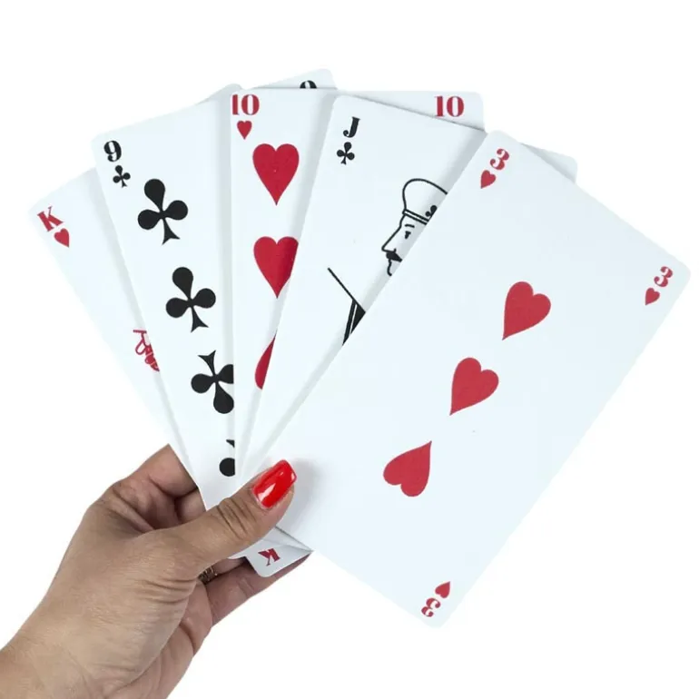 Jeu de cartes geant